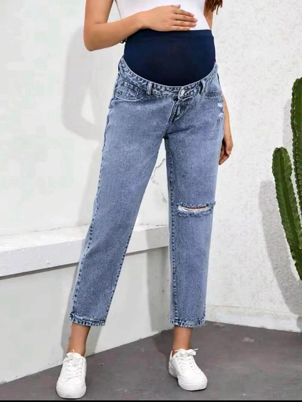 NWOT Shein Maternity Denim Crop Distressed Mom Jeans Size Small Adjustable Waist
